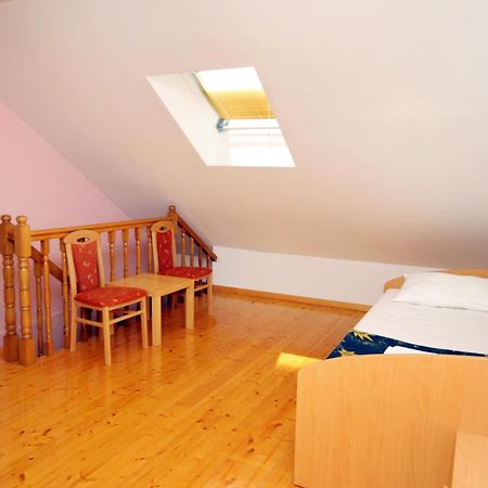 Apartments With A Swimming Pool Jadranovo, Crikvenica - 3238 Rom bilde