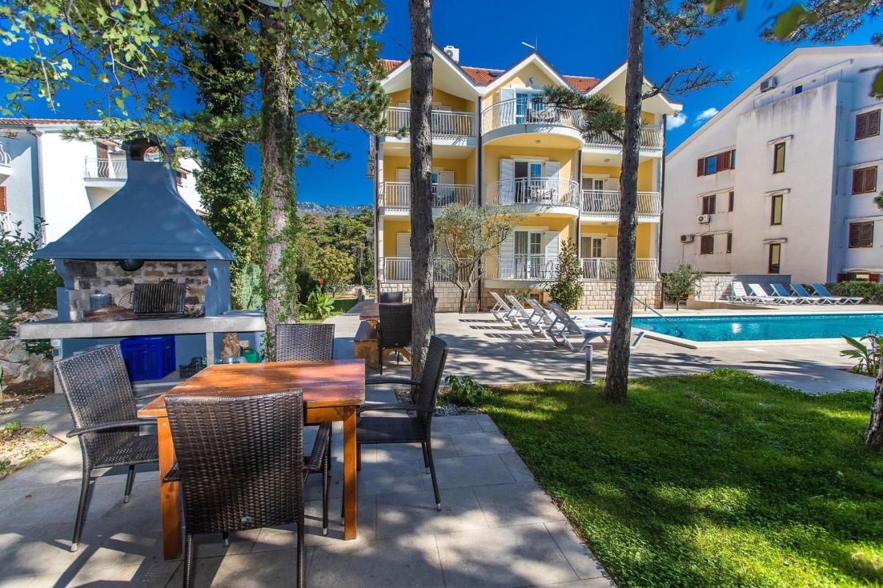 Apartments With A Swimming Pool Jadranovo, Crikvenica - 3238 Eksteriør bilde