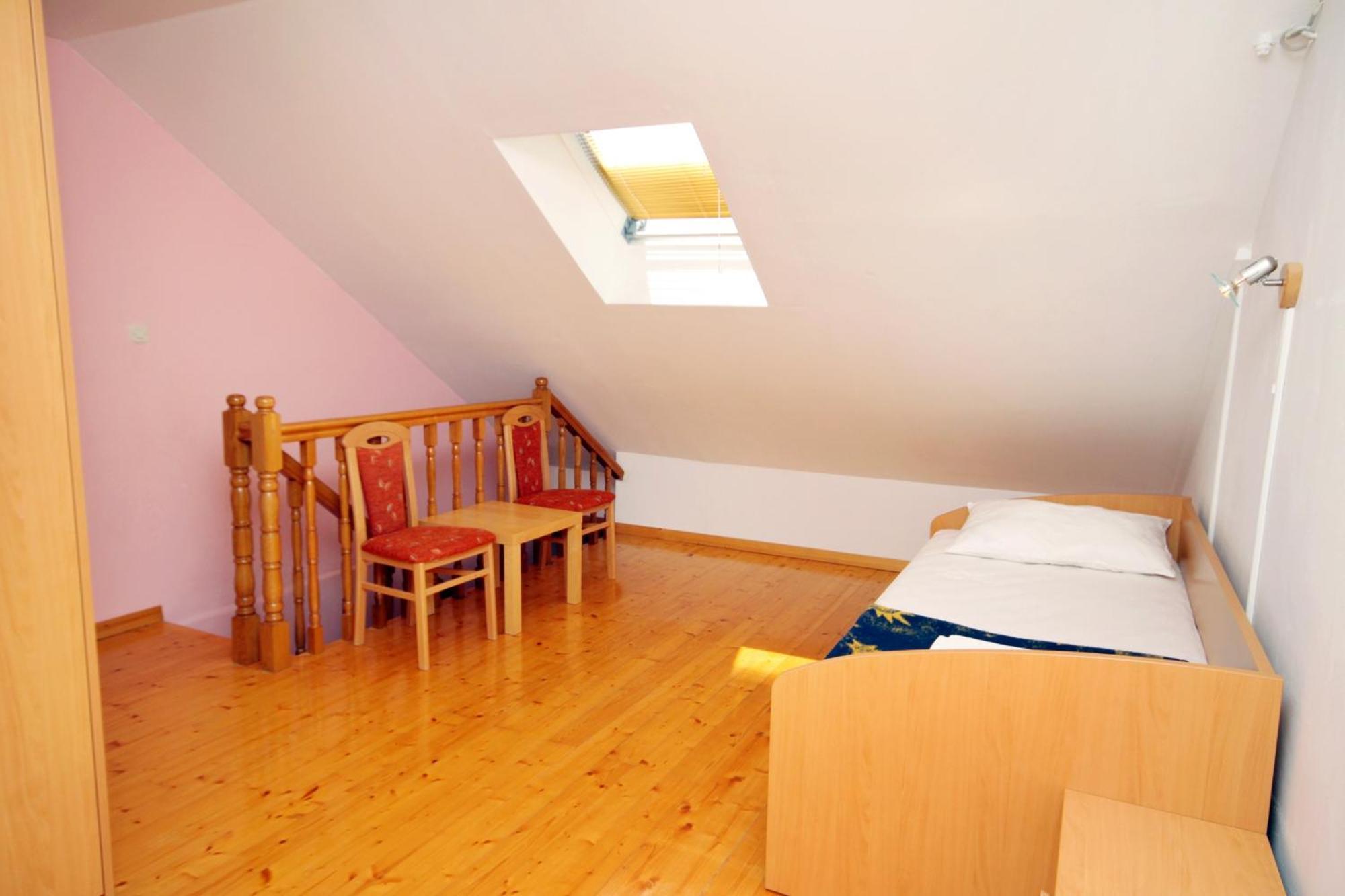 Apartments With A Swimming Pool Jadranovo, Crikvenica - 3238 Rom bilde
