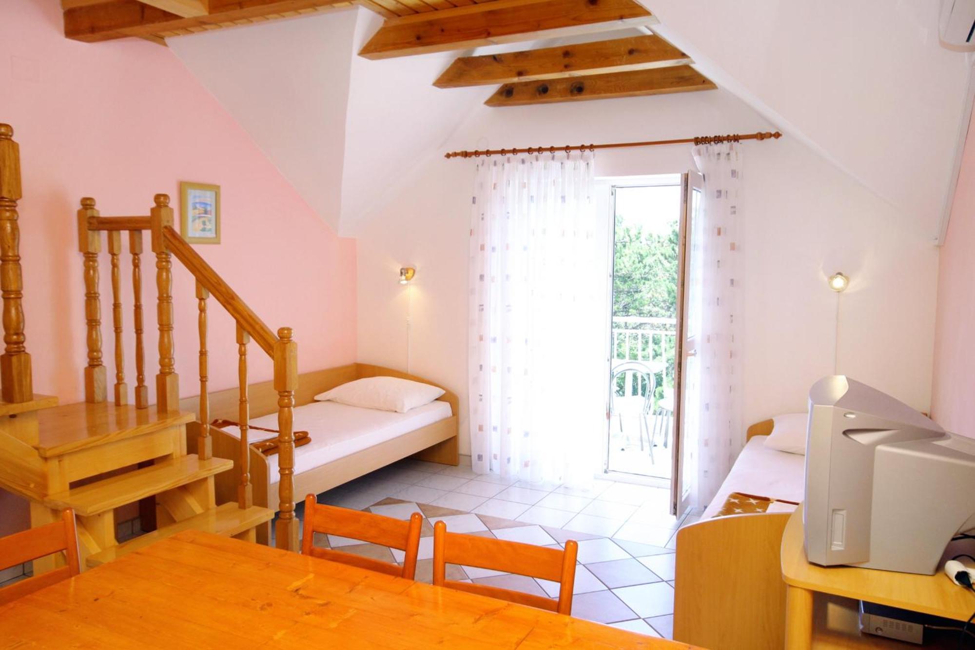 Apartments With A Swimming Pool Jadranovo, Crikvenica - 3238 Rom bilde